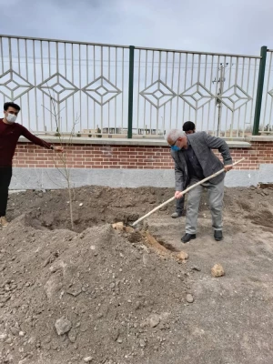 در تاریخ 28 اسفند ماه 1399، جمعی از دانشجو معلمان و کارکنان دانشگاه فرهنگیان سبزوار با حضور در ساختمان دوم دانشگاه فرهنگیان سبزوار،  به کاشت چند اصله درخت که از طرف سازمان سیما منظر به ساختمان دوم دانشگاه فرهنگیان سبزوار اهدا شده بود، اقدام نمودند. 4