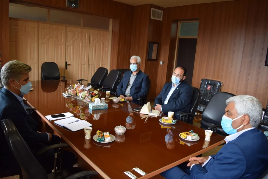 جلسه با سرپرستی بانک تجارت شعبه مرکزی سبزوار  3