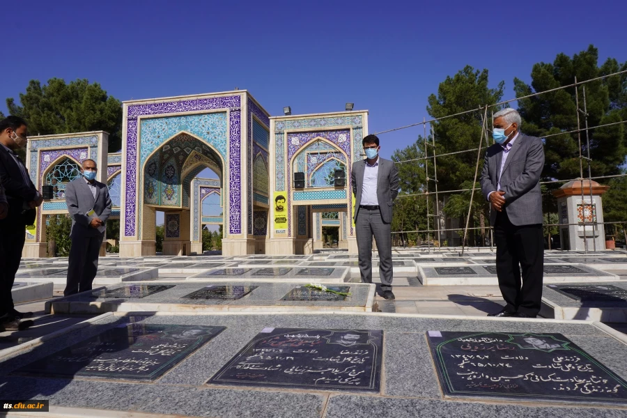 همزمان با گرامیداشت هفته دفاع مقدس صورت گرفت، غبارروبی مزار شهدا و تجدید پیمان با آرمان های شهدای 8 سال دفاع مقدس  5