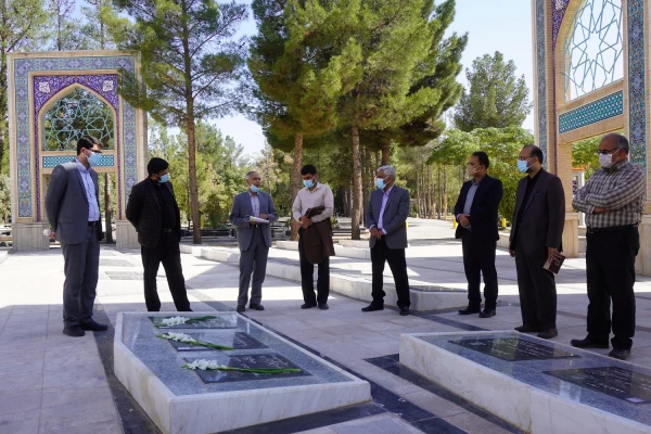 همزمان با گرامیداشت هفته دفاع مقدس صورت گرفت، غبارروبی مزار شهدا و تجدید پیمان با آرمان های شهدای 8 سال دفاع مقدس  2