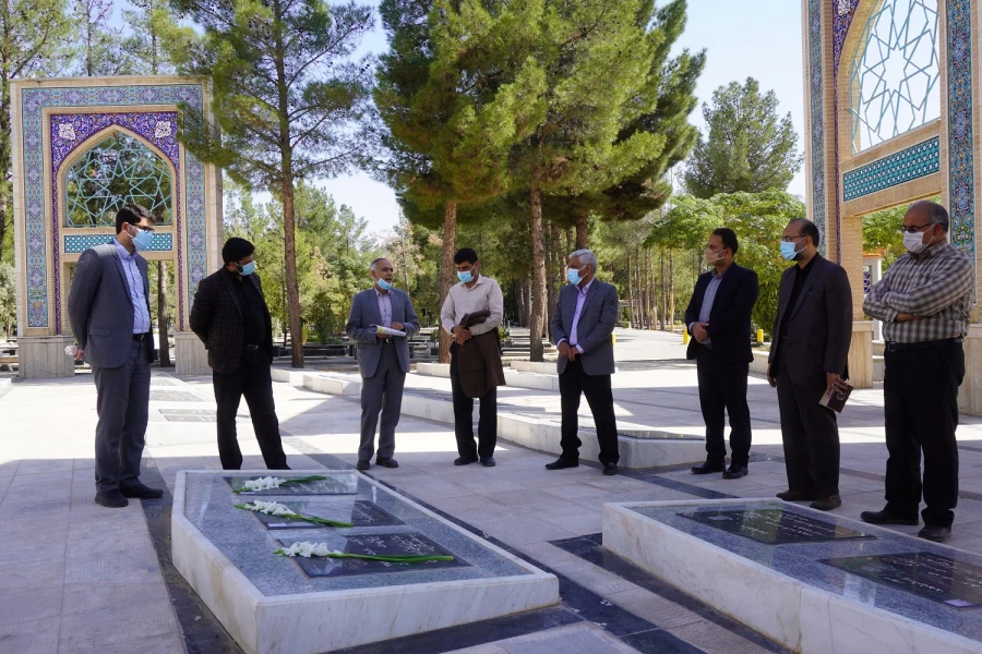 همزمان با گرامیداشت هفته دفاع مقدس صورت گرفت، غبارروبی مزار شهدا و تجدید پیمان با آرمان های شهدای 8 سال دفاع مقدس  2