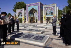 همزمان با گرامیداشت هفته دفاع مقدس صورت گرفت، غبارروبی مزار شهدا و تجدید پیمان با آرمان های شهدای 8 سال دفاع مقدس  5