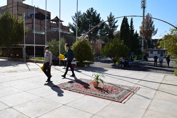 آغاز فرآیند ثبت نام حضوری از پذیرفته شدگان مقطع کارشناسی 1400 11