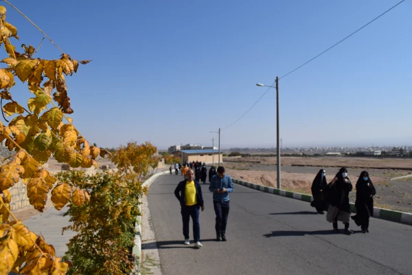 پیاده روی خانوادگی به مناسبت هفته سلامت  4