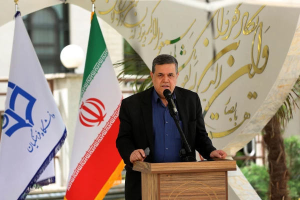 نشست هم اندیشی وزیر آموزش و پرورش با استادان، دانشجو معلمان و کارکنان دانشگاه فرهنگیان
 4