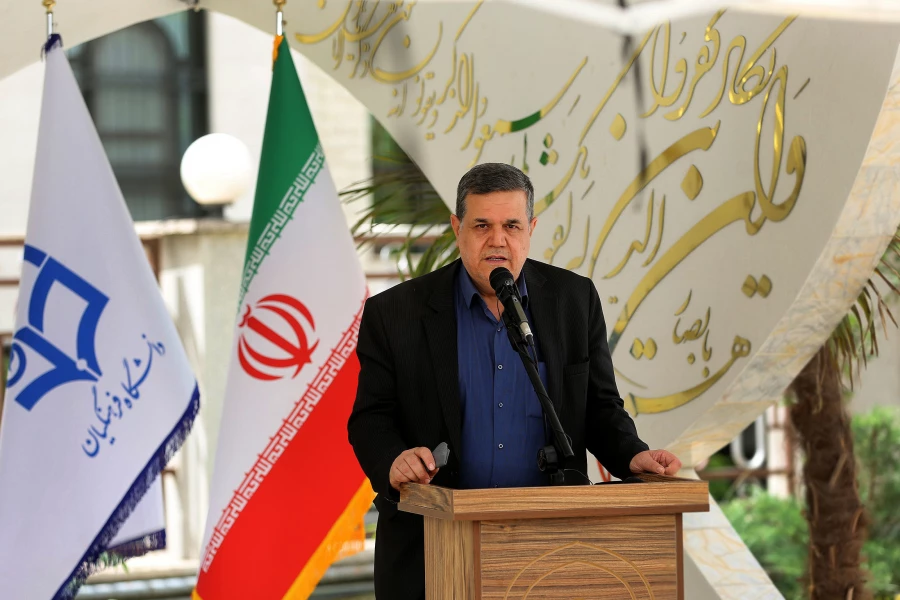 نشست هم اندیشی وزیر آموزش و پرورش با استادان، دانشجو معلمان و کارکنان دانشگاه فرهنگیان
 4