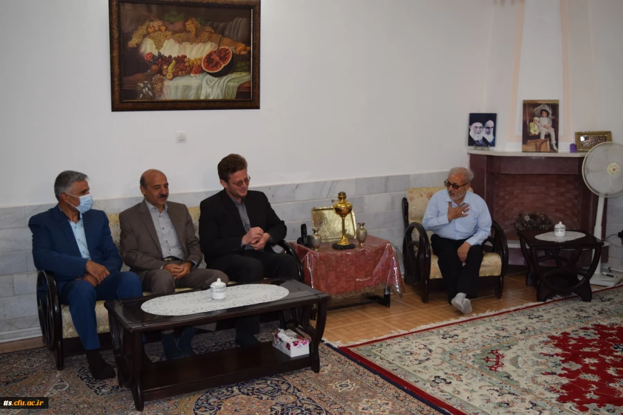 به مناسبت دهه سرآمدی آموزش صورت گرفت. حضور در منزل دو تن از استادان گرانقدر بازنشسته  7