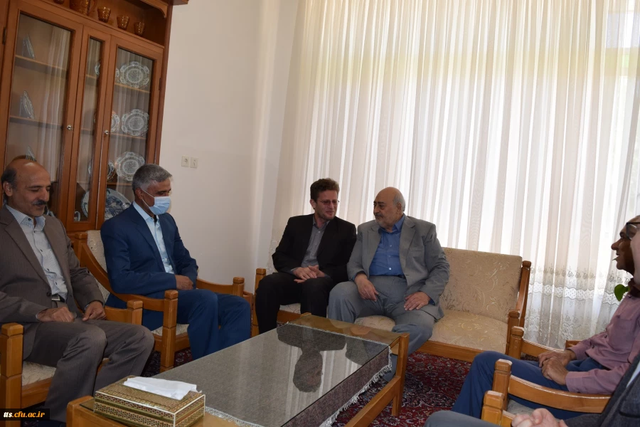 به مناسبت دهه سرآمدی آموزش صورت گرفت. حضور در منزل دو تن از استادان گرانقدر بازنشسته  9