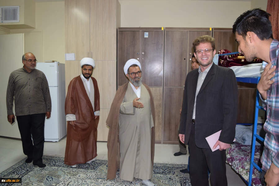 مراسم گرامیداشت دهه سرآمدی آموزش و مقام معلم برگزار شد.  4