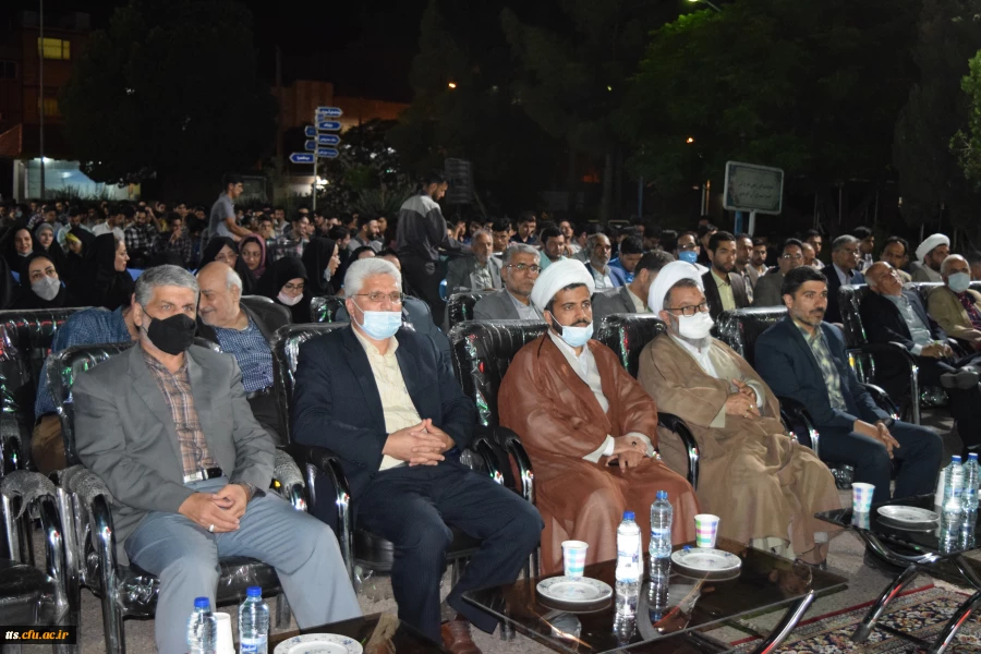 مراسم گرامیداشت دهه سرآمدی آموزش و مقام معلم برگزار شد.  13