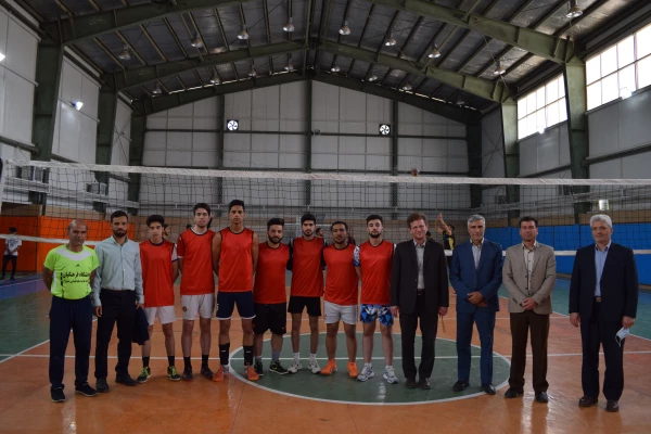 برگزاری مسابقه فوتسال و والیبال دوستانه دانشجو معلمان واحد سبزوار و نیشابور به میزبانی دانشگاه فرهنگیان سبزوار  8