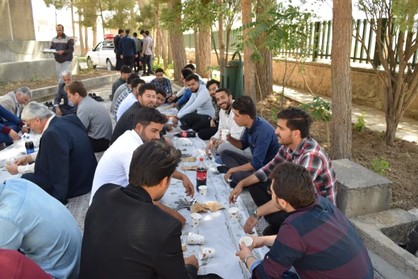 ده ورزی برادران دانشجو معلم در دبستان های روستایی شهرستان ششتمد   3