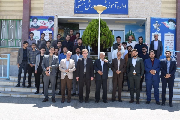 ده ورزی برادران دانشجو معلم در دبستان های روستایی شهرستان ششتمد   5