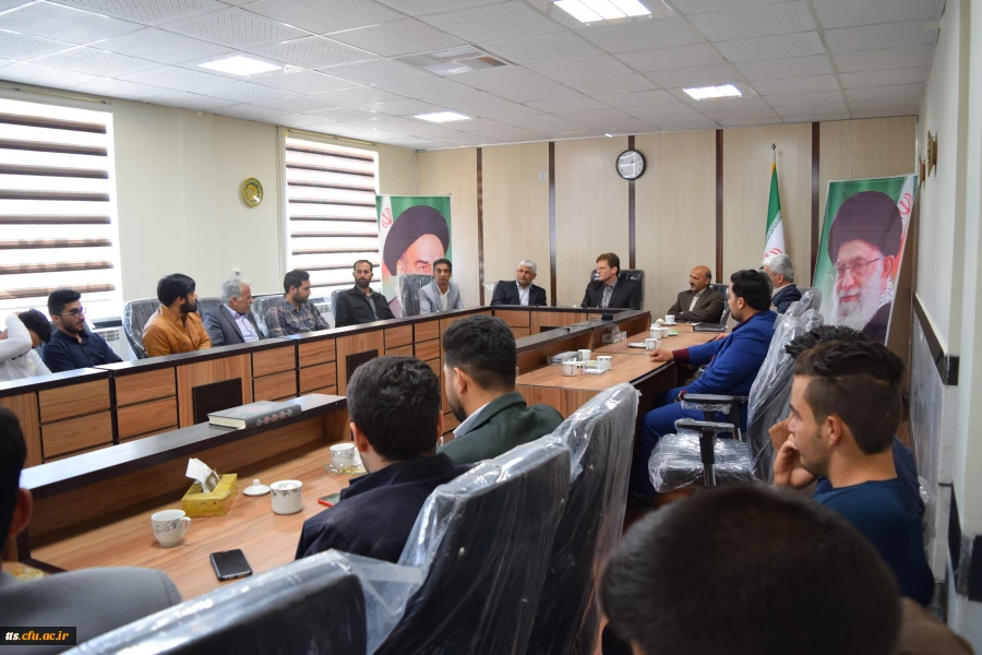 ده ورزی برادران دانشجو معلم در دبستان های روستایی شهرستان ششتمد   8