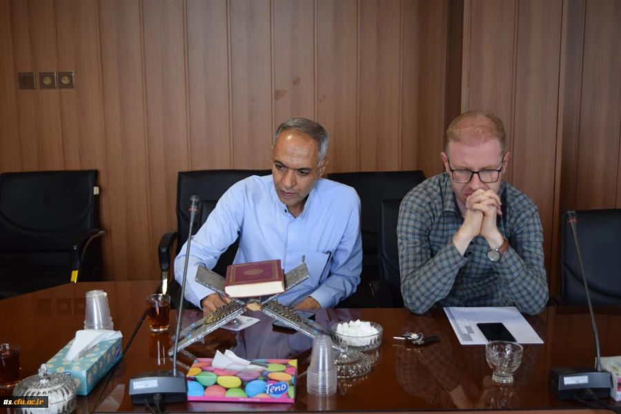 برگزاری جلسه شورای مرکز  9