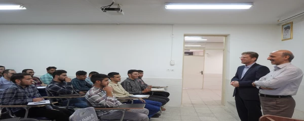 حضور سرپرست دانشگاه در کلاس های درس، همزمان با اغاز فرآیند اموزش حضوری در دانشگاه فرهنگیان سبزوار  2