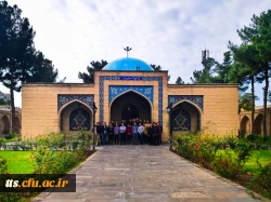 برگزاری کلاس درس فلسفه تربیتی اسلام در فضای آرامگاه حکیم حاج ملاهادی سبزواری (اسرار)  3