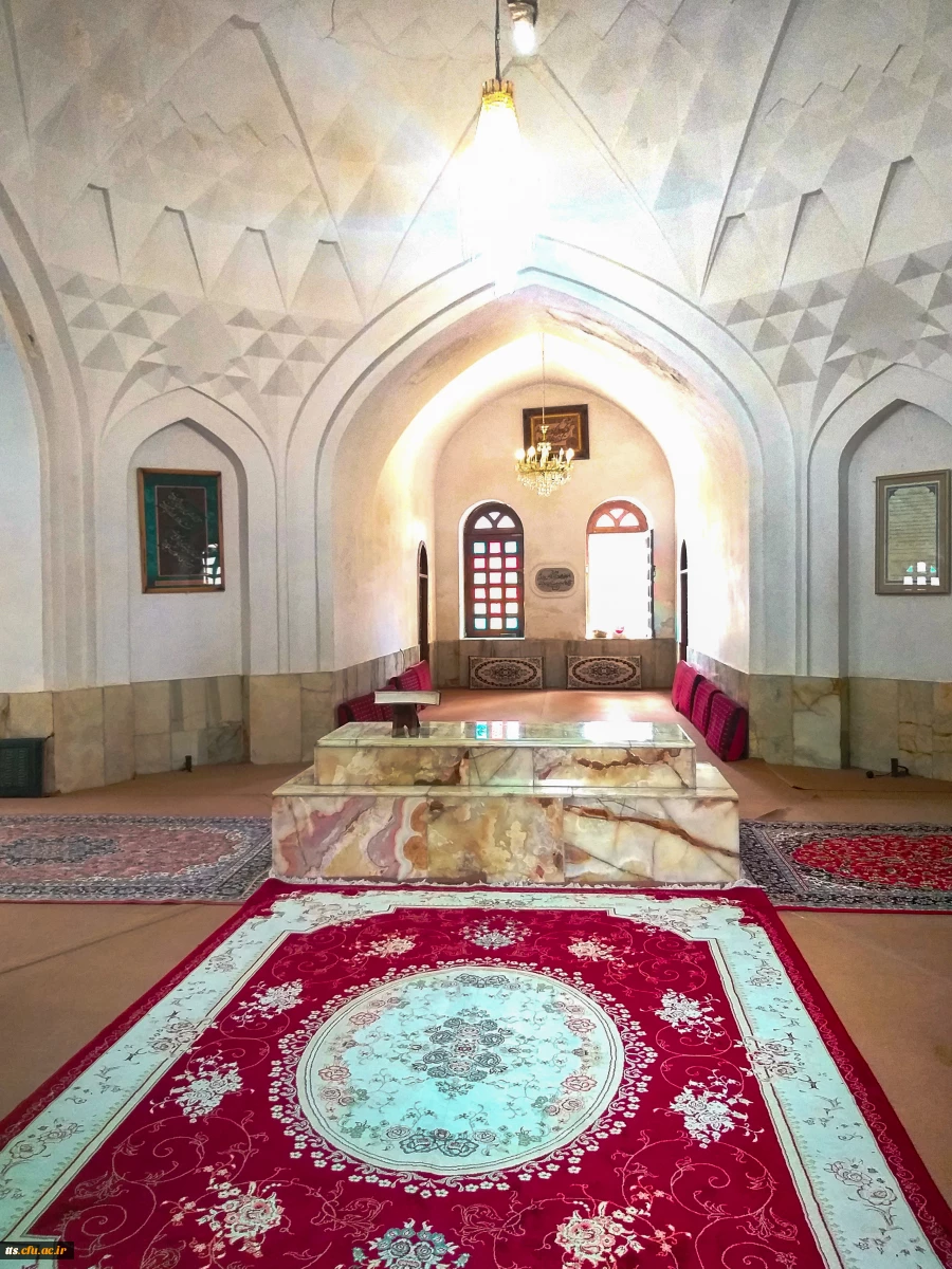 برگزاری کلاس درس فلسفه تربیتی اسلام در فضای آرامگاه حکیم حاج ملاهادی سبزواری (اسرار)  5