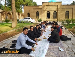 برگزاری کلاس درس فلسفه تربیتی اسلام در فضای آرامگاه حکیم حاج ملاهادی سبزواری (اسرار)  8