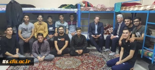 حضور آقای دلقندی، سرپرست محترم مرکز آموزش عالی علامه طباطبایی سبزوار و آقای ناصری، مسئول محترم حراست دانشگاه در خوابگاه دانشجومعلمان و گپ و گفت صمیمانه با این عزیزان.

دیدار صمیمانه سرپرست دانشگاه فرهنگیان سبزوار با دانشجو معلمان 