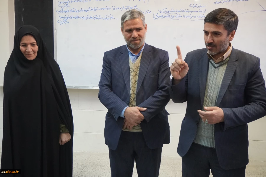 صدور و اهدای احکام دانشجو معلمان ورودی 1401 با حضور آقای حسینی معاون محترم مدیر کل و مدیریت اموزش و پرورش سبزوار  5