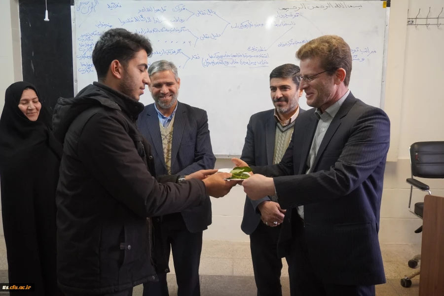 صدور و اهدای احکام دانشجو معلمان ورودی 1401 با حضور آقای حسینی معاون محترم مدیر کل و مدیریت اموزش و پرورش سبزوار  7