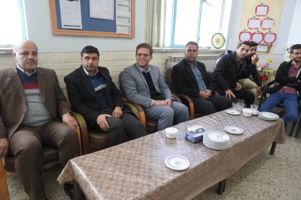 در قالب اردوی علمی صورت گرفت؛ ده ورزی روستای برآباد 4