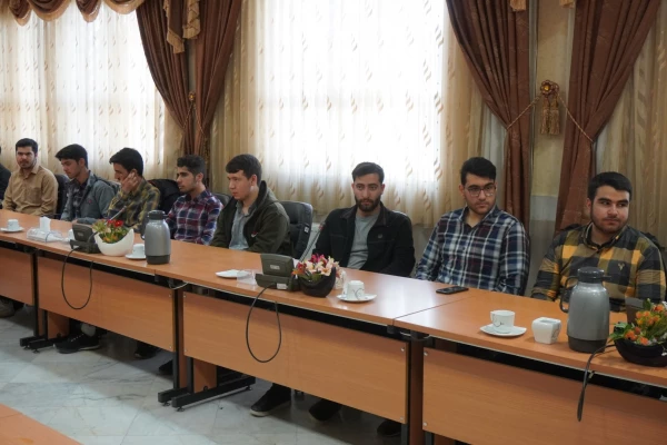 گفتمان پرسش و پاسخ و مطالبه گری به مناسبت روز جوان  8