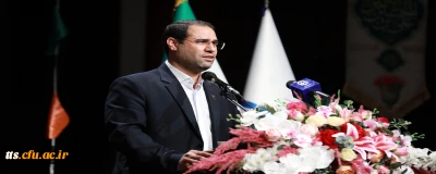 معلمی که کار تربیتی و پرورشی می کند جایگزین ناپذیر است
