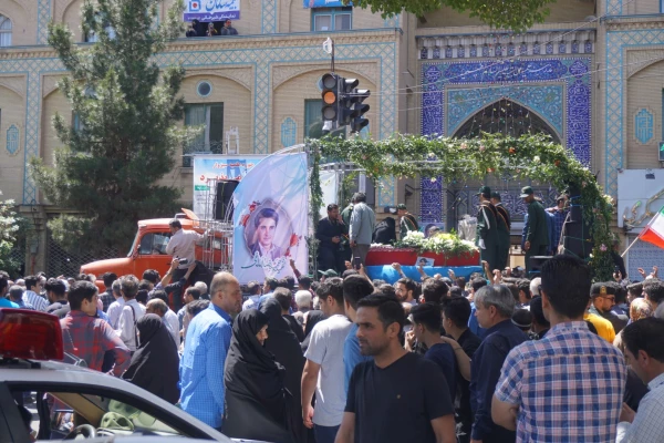 همه آمده بودند... 9