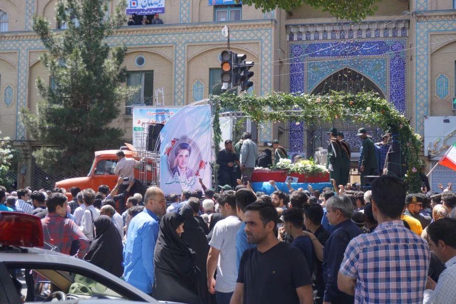 همه آمده بودند... 9