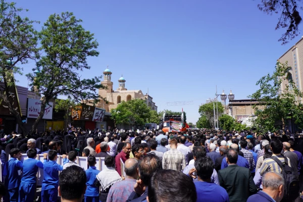 همه آمده بودند... 10