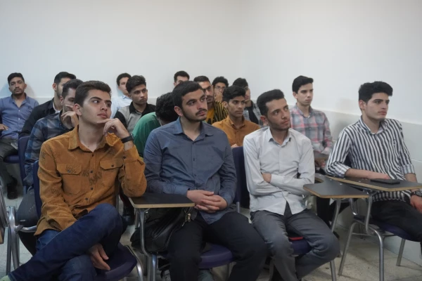 تقدیر از مقام شامخ استاد در کلاس های درس دانشگاه فرهنگیان سبزوار  10