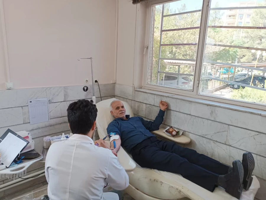 اهدای خون جمعی از کارکنان مرکز علامه طباطبایی سبزوار  4