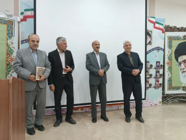  مراسم گرامیداشت هفته کتاب، کتابخوانی و کتابدار با محوریت بزرگداشت علامه طباطبایی و سالروز آزادسازی سوسنگرد  4