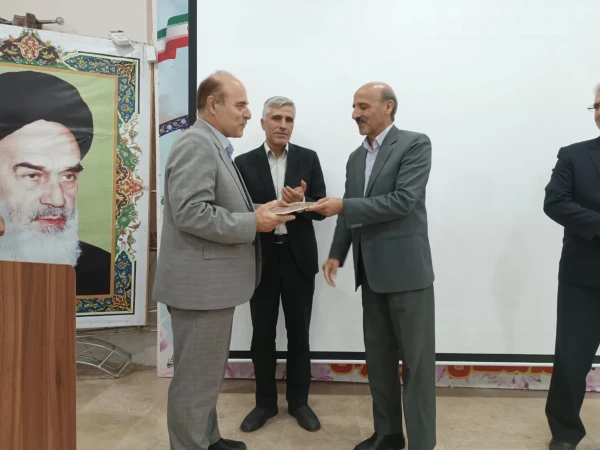  مراسم گرامیداشت هفته کتاب، کتابخوانی و کتابدار با محوریت بزرگداشت علامه طباطبایی و سالروز آزادسازی سوسنگرد  5