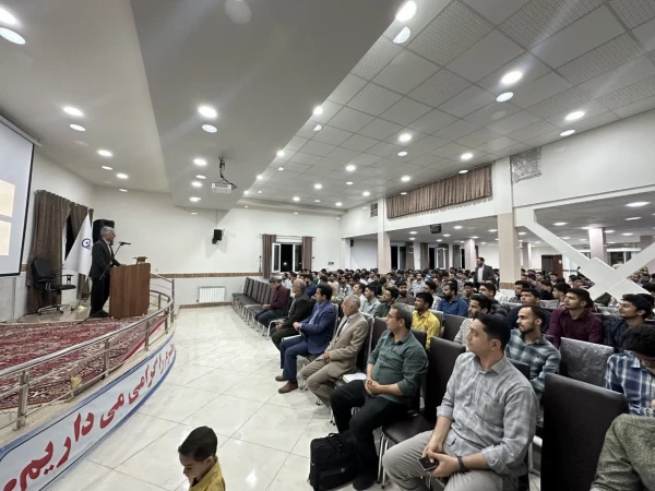 آئین گرامیداشت سراهای دانشجویی برگزار گردید.  6