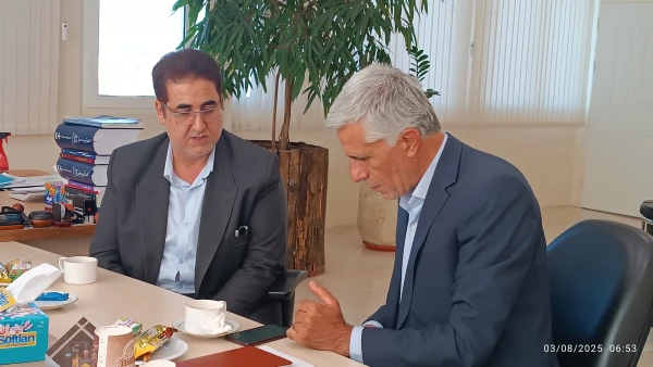 حضور ریاست دانشگاه فرهنگیان سبزوار در اداره امور مالیاتی این شهرستان
 2