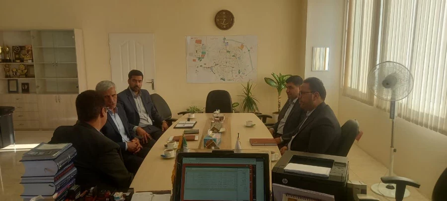 حضور ریاست دانشگاه فرهنگیان سبزوار در اداره امور مالیاتی این شهرستان
 3