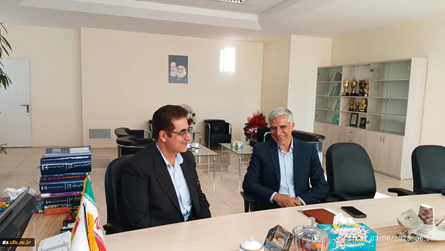 حضور ریاست دانشگاه فرهنگیان سبزوار در اداره امور مالیاتی این شهرستان
 4