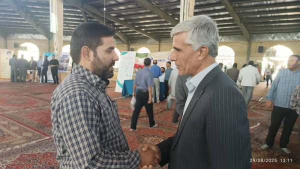 برپایی میز خدمت دانشگاه فرهنگیان سبزوار به مناسب گرامیداشت هفته دولت و یاد و خاطره شهیدان رجائی، باهنر و شهید خدمت شهید رئیسی عزیز 4