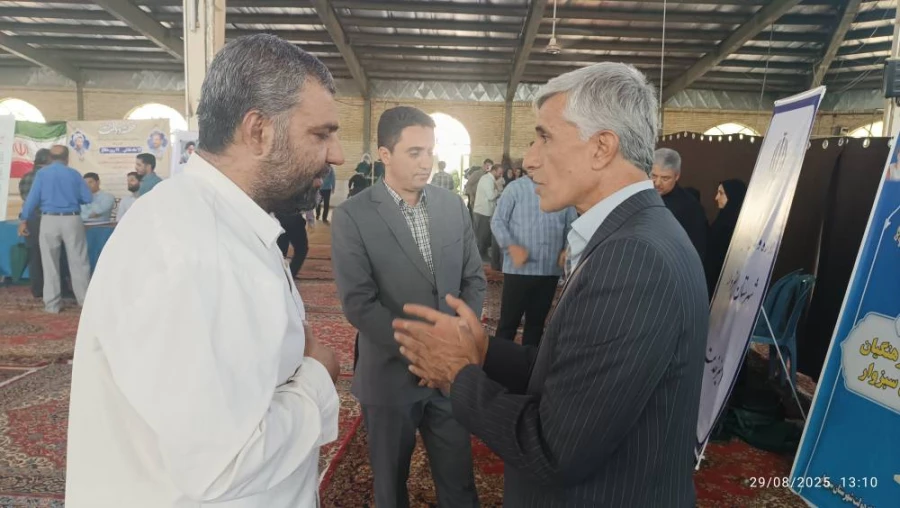 برپایی میز خدمت دانشگاه فرهنگیان سبزوار به مناسب گرامیداشت هفته دولت و یاد و خاطره شهیدان رجائی، باهنر و شهید خدمت شهید رئیسی عزیز 6