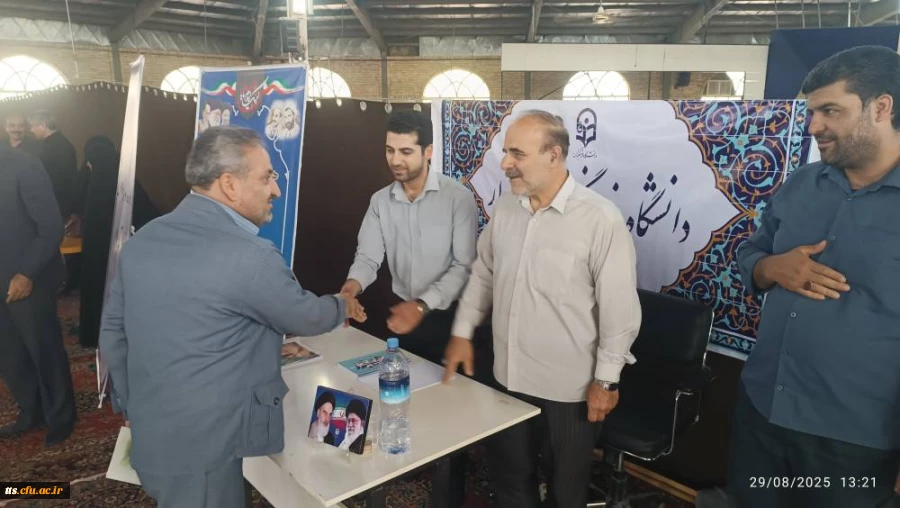 حضور دکتر محبی نجم آبادی، نماینده مردم غرب خراسان 
در جایگاه میز خدمت دانشگاه فرهنگیان سبزوار  2