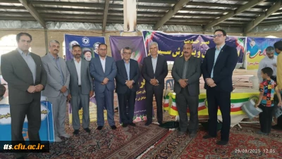 حضور دکتر نصرآبادی، ریاست محترم دانشگاه فرهنگیان سبزوار در جایگاه میز خدمت ادارات و نهادهای خدمت رسان شهرستان سبزوار و عرض خداقوت به این عزیزان 