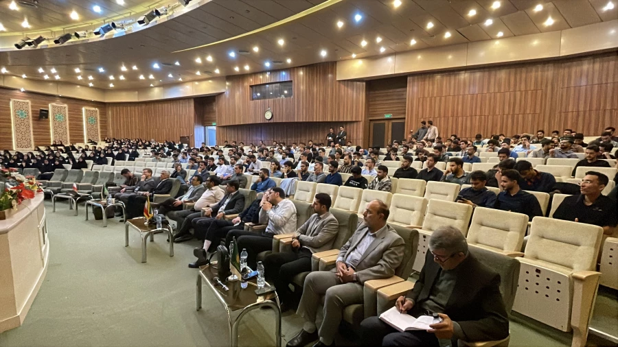 کارگاه آشنایی با هوش مصنوعی و کاربرد آن در آموزش 3