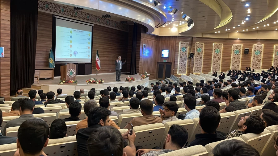 کارگاه آشنایی با هوش مصنوعی و کاربرد آن در آموزش 6