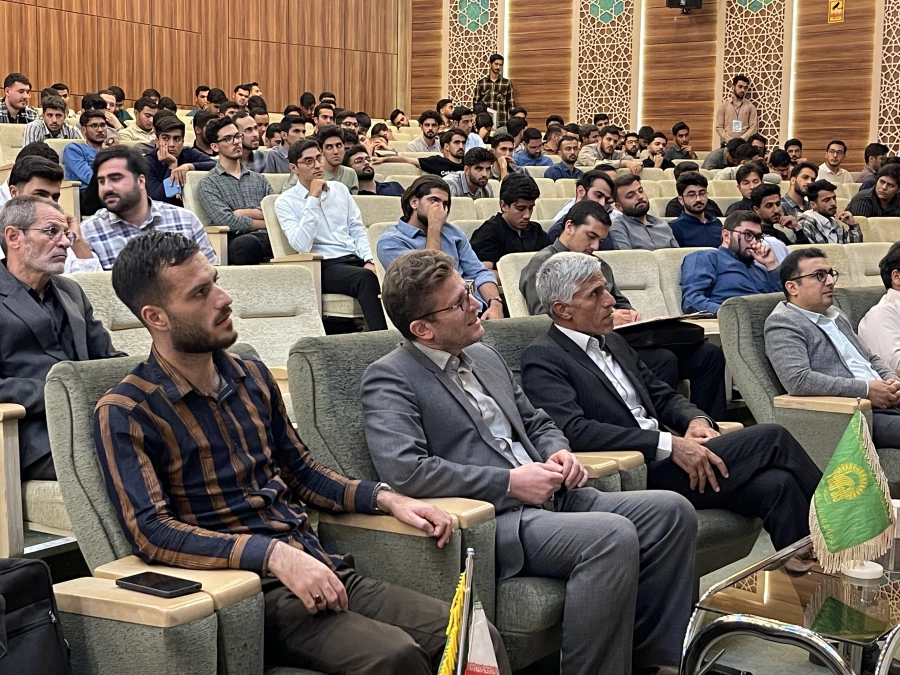 کارگاه آشنایی با هوش مصنوعی و کاربرد آن در آموزش 8