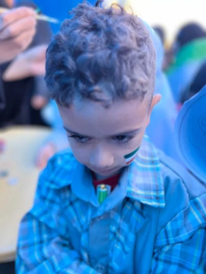  متحد و استوار، مقابل استکبار  9