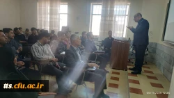 دکتر زارع، مدیرکل منابع انسانی دانشگاه فرهنگیان در کلاس درس دانشجومعلمان مراکز خواهران و برادران سبزوار
 3