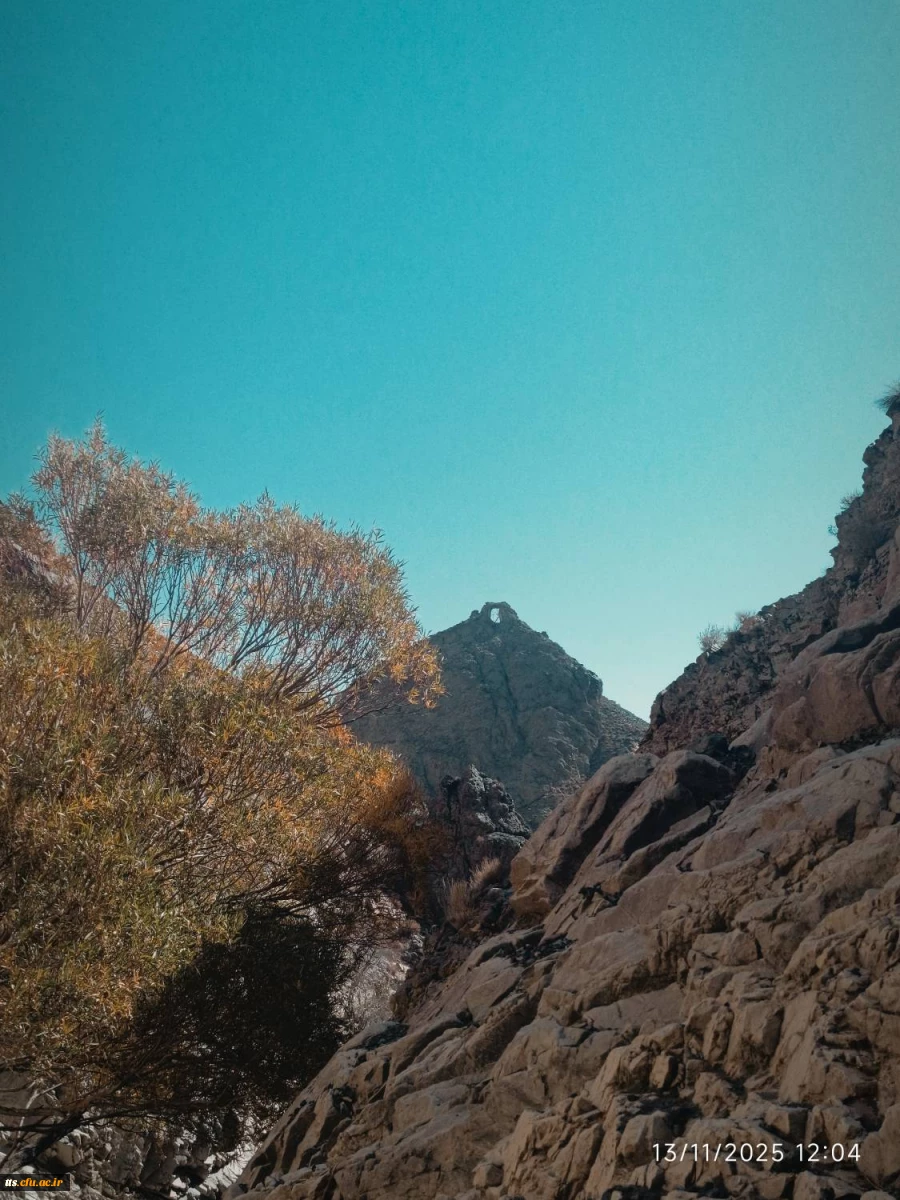  اردوی علمی ـ آموزشی، ورزشی و سیاحتی یک روزه با حضور ۴۰ نفر از دانشجومعلمان در مجموعه تاریخی آتشکده آذر برزین مهر  6